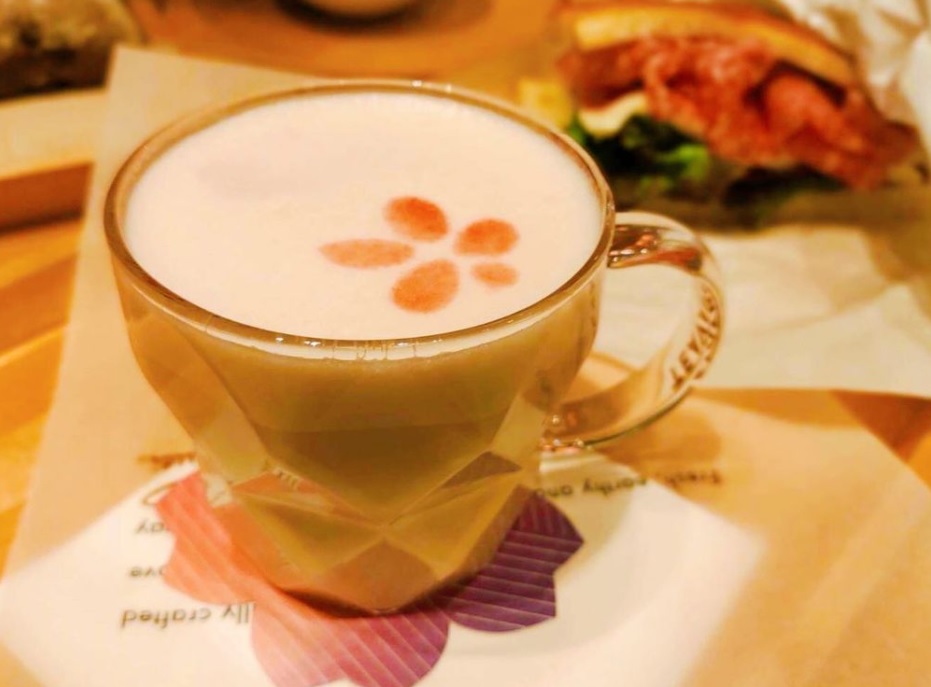 �}���[�g�X��